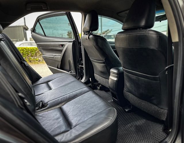 TOYOTA豐田 ALTIS  第6張相片