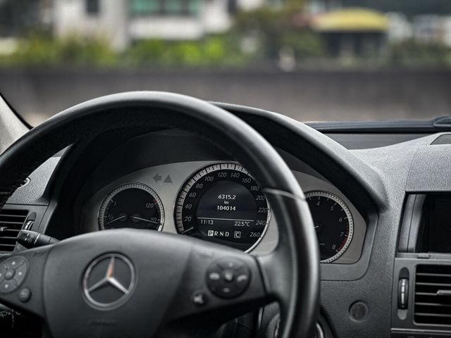 M-BENZ賓士 C280  第6張相片