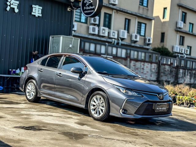TOYOTA豐田 ALTIS  第3張相片