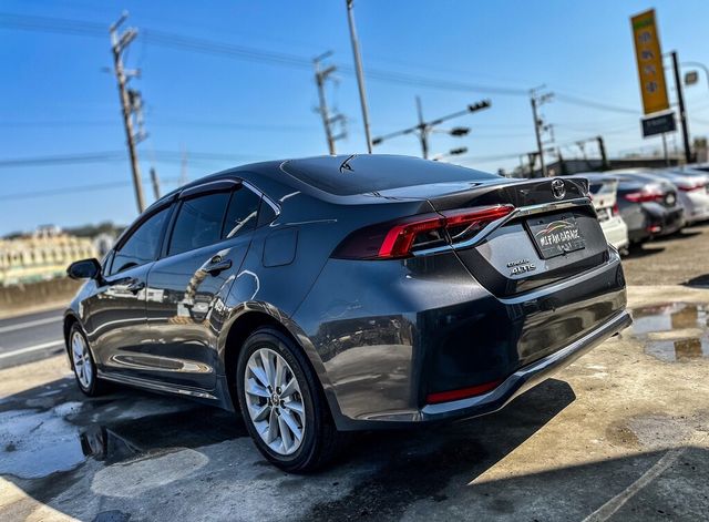 TOYOTA豐田 ALTIS  第4張相片