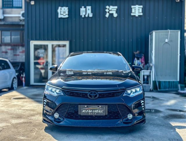 TOYOTA豐田 CAMRY  第2張相片