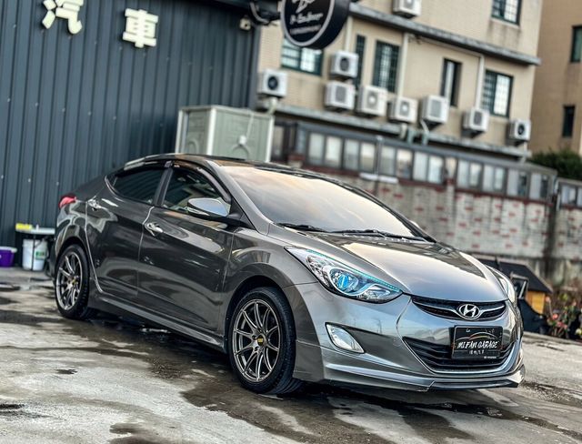HYUNDAI現代 ELANTRA  第5張相片