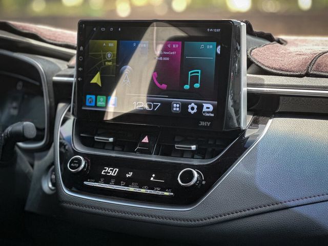 TOYOTA豐田 ALTIS  第9張相片