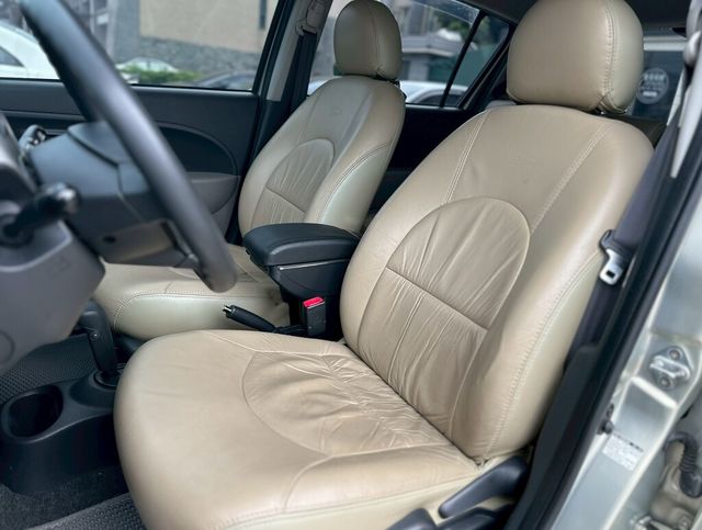 DAIHATSU大發 SIRION  第6張相片