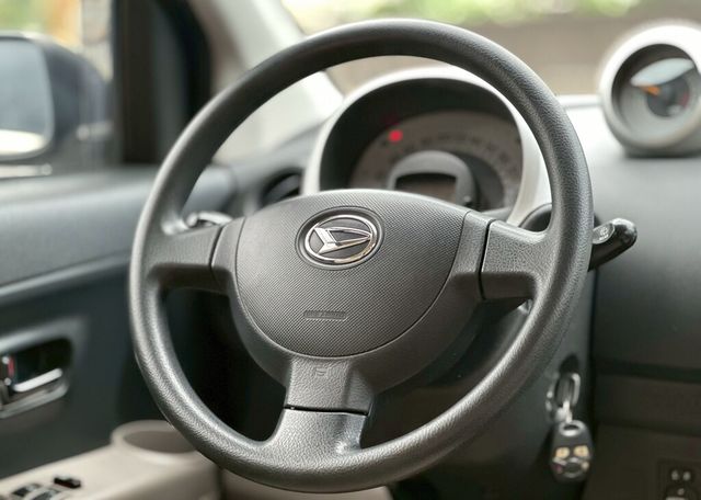 DAIHATSU大發 SIRION  第8張相片