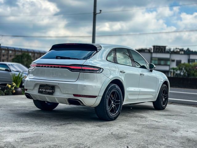 PORSCHE保時捷 MACAN  第5張相片