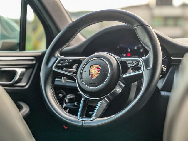 PORSCHE保時捷 MACAN  第7張相片