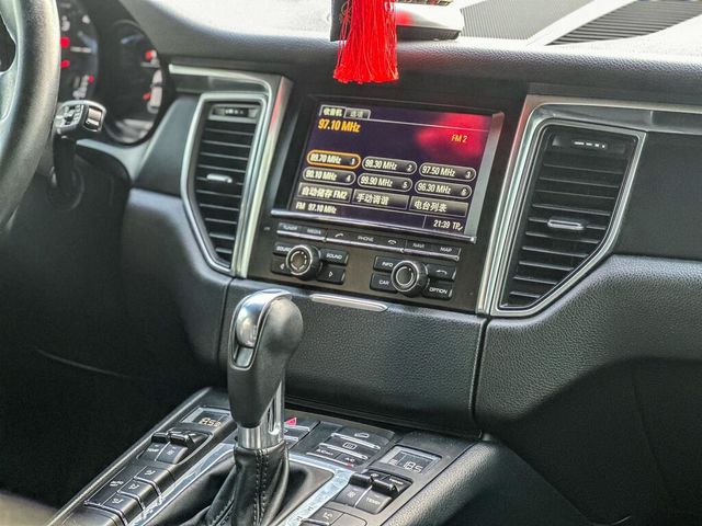 PORSCHE保時捷 MACAN  第13張相片