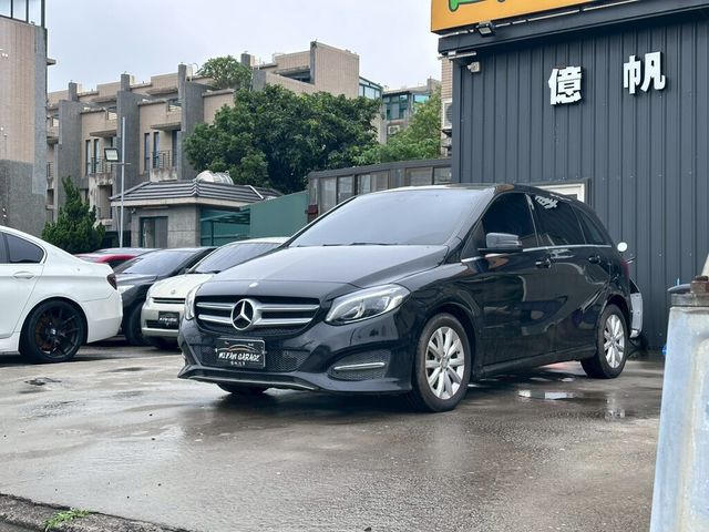 M-BENZ賓士 B180  第1張相片