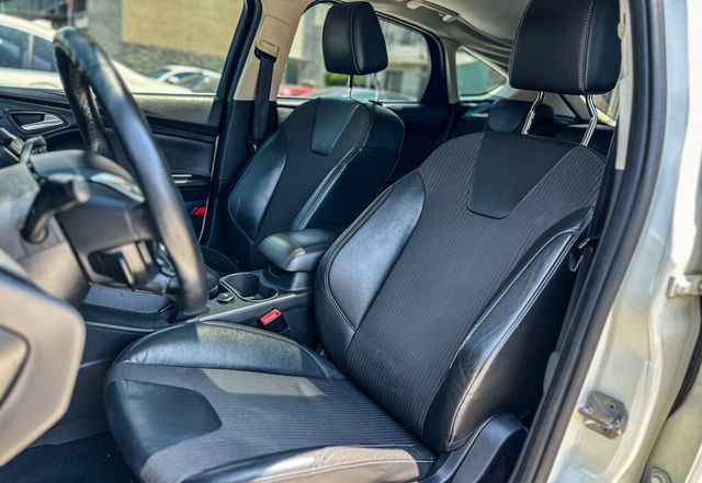 FORD福特 FOCUS  第6張相片