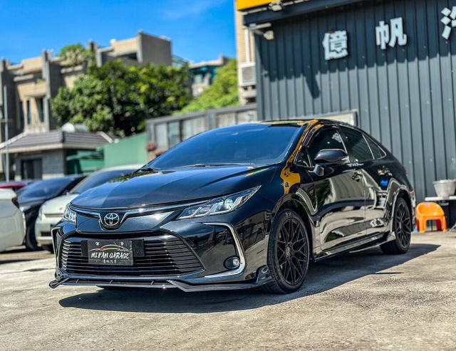 TOYOTA豐田 ALTIS  第1張相片