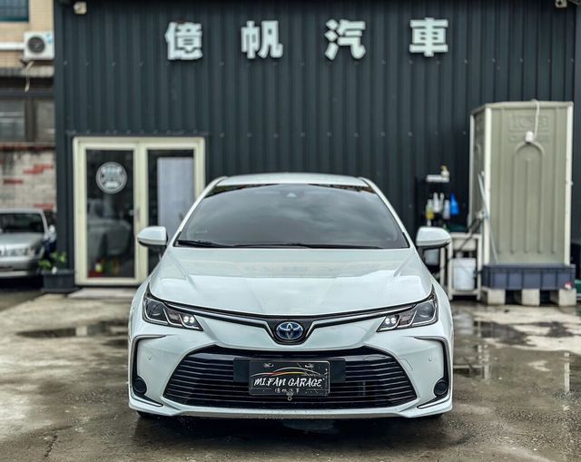 TOYOTA豐田 COROLLA ALTIS HYBRID  第2張相片