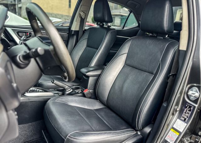 TOYOTA豐田 ALTIS  第6張相片