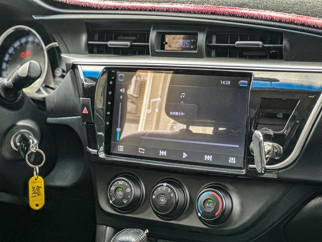 TOYOTA豐田 ALTIS  第9張相片