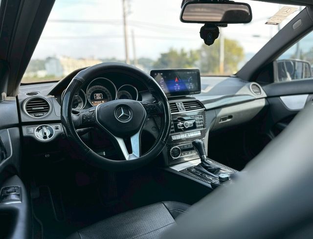 M-BENZ賓士 C180  第7張相片