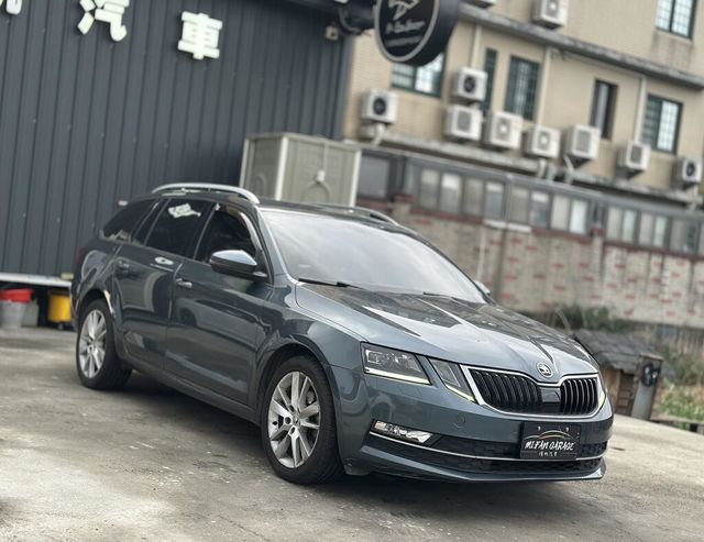 SKODA司科達 OCTAVIA COMBI  第3張相片