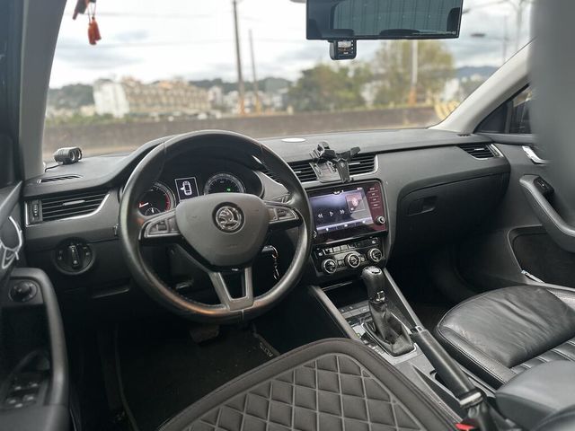 SKODA司科達 OCTAVIA COMBI  第7張相片