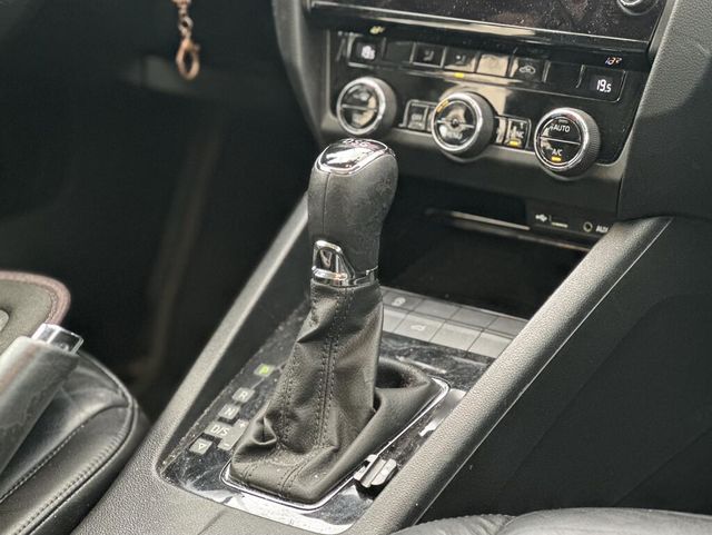 SKODA司科達 OCTAVIA COMBI  第9張相片