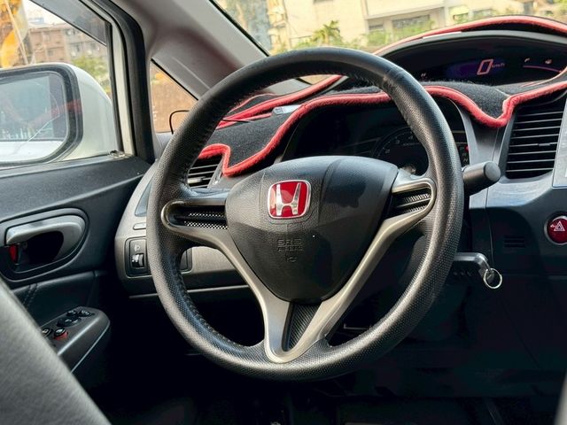 HONDA本田 CIVIC  第8張相片