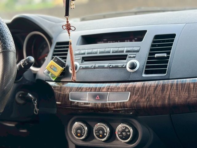 MITSUBISHI三菱 LANCER FORTIS  第10張相片