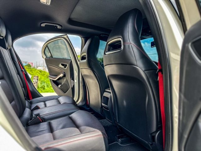 M-BENZ賓士 A250  第13張相片