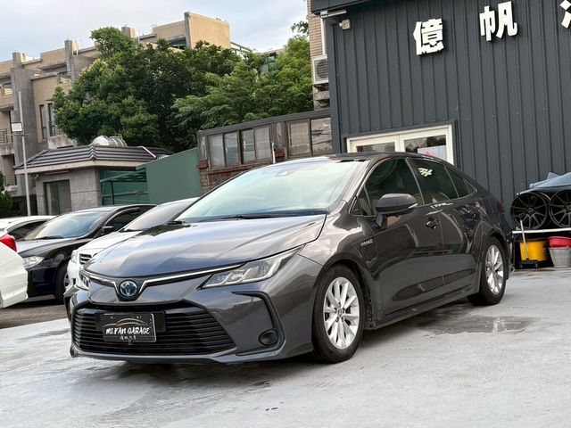TOYOTA豐田 COROLLA ALTIS HYBRID  第1張相片