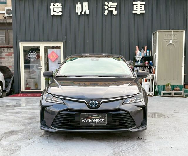 TOYOTA豐田 COROLLA ALTIS HYBRID  第2張相片