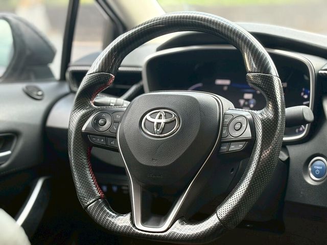 TOYOTA豐田 COROLLA ALTIS HYBRID  第6張相片