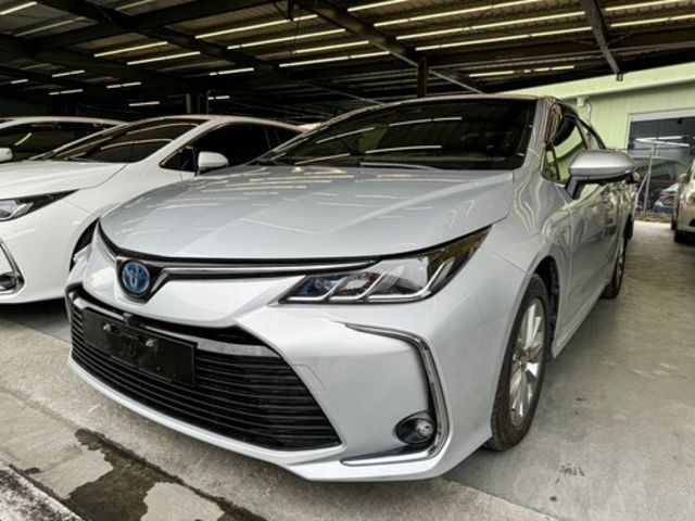 TOYOTA豐田 COROLLA ALTIS HYBRID  第4張相片