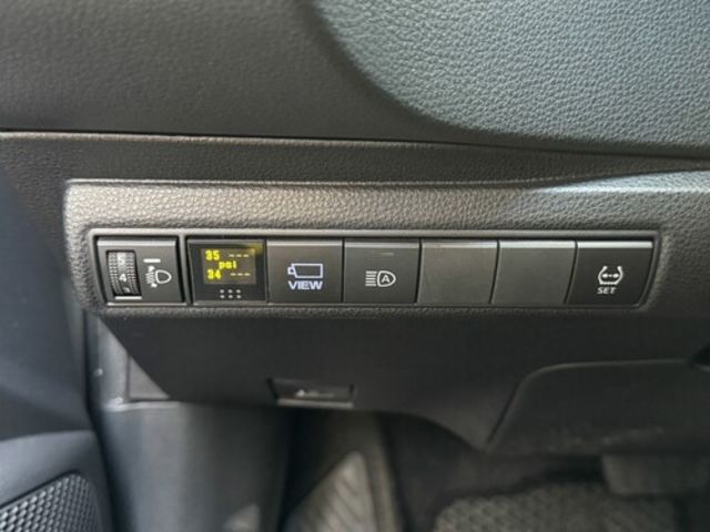 TOYOTA豐田 COROLLA ALTIS HYBRID  第9張相片