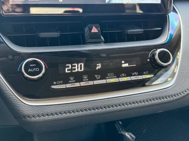 TOYOTA豐田 COROLLA ALTIS HYBRID  第13張相片