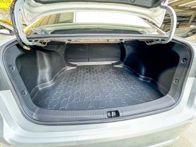 TOYOTA豐田 COROLLA ALTIS HYBRID  第19張相片