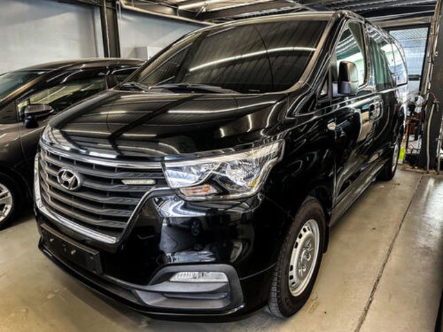 HYUNDAI現代 GRAND STAREX  第2張相片