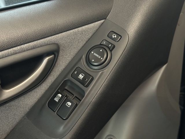 HYUNDAI現代 GRAND STAREX  第7張相片