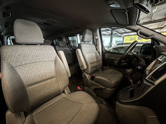 HYUNDAI現代 GRAND STAREX  第14張相片