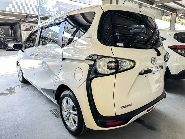 TOYOTA豐田 SIENTA  第3張相片
