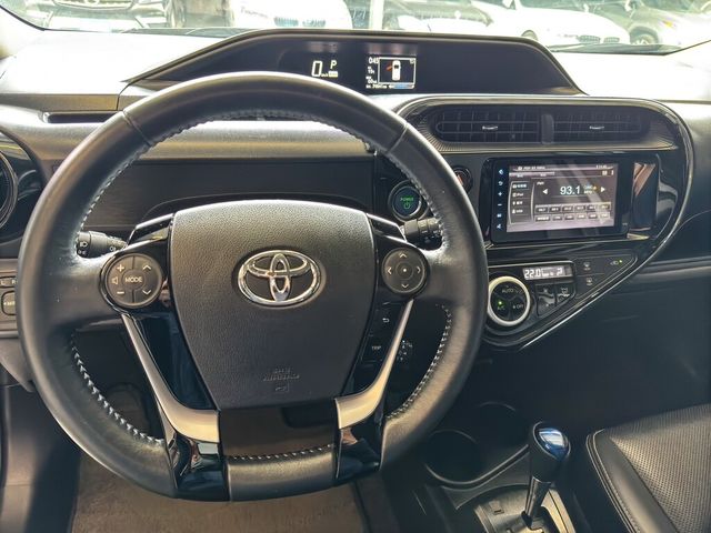 TOYOTA豐田 PRIUS C  第3張相片