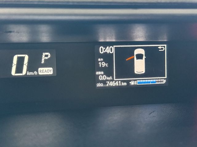 TOYOTA豐田 PRIUS C  第4張相片