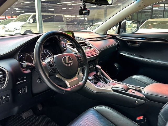LEXUS凌志 NX300H  第7張相片