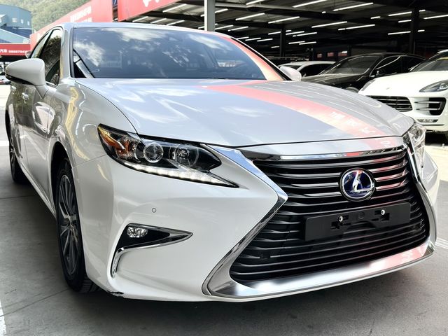 LEXUS凌志 ES300H  第1張相片