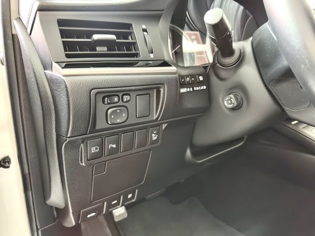 LEXUS凌志 ES300H  第19張相片