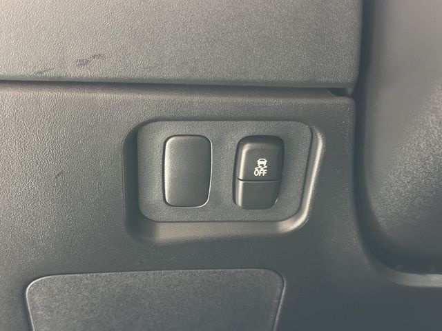 MITSUBISHI三菱 ZINGER  第15張相片