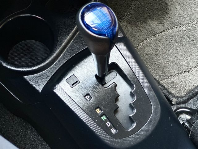 TOYOTA豐田 PRIUS C  第21張相片