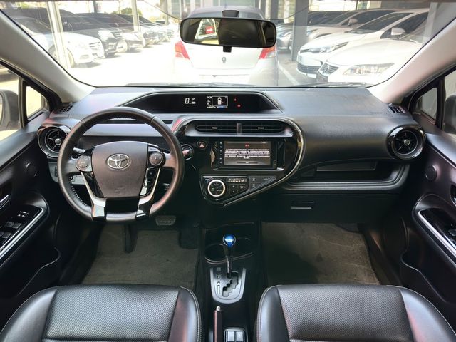TOYOTA豐田 PRIUS C  第31張相片