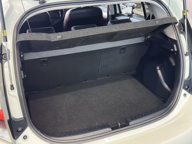 TOYOTA豐田 PRIUS C  第37張相片
