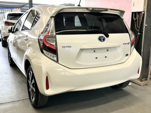 TOYOTA豐田 PRIUS C  第5張相片
