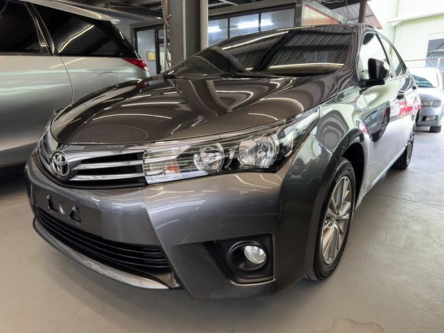 TOYOTA豐田 ALTIS  第2張相片