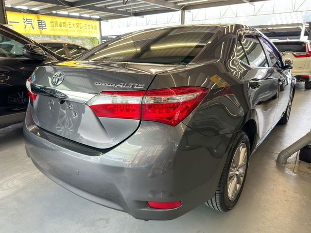 TOYOTA豐田 ALTIS  第4張相片