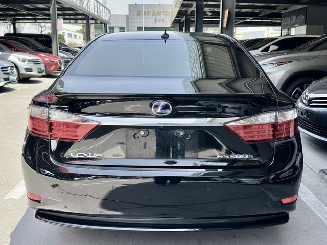 LEXUS凌志 ES300H  第4張相片