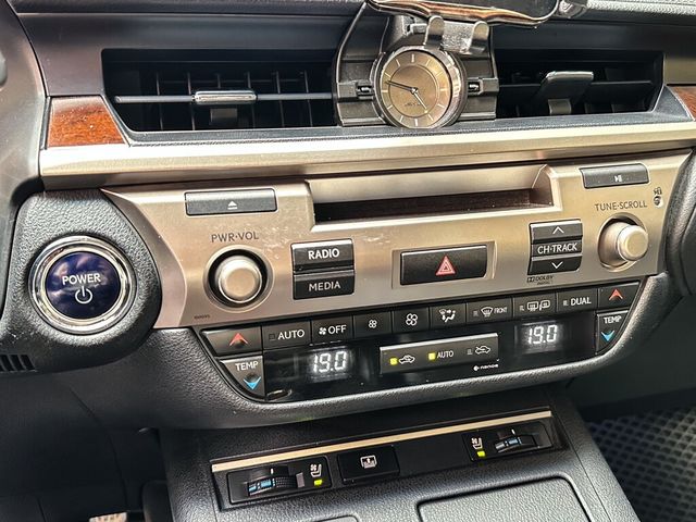 LEXUS凌志 ES300H  第13張相片